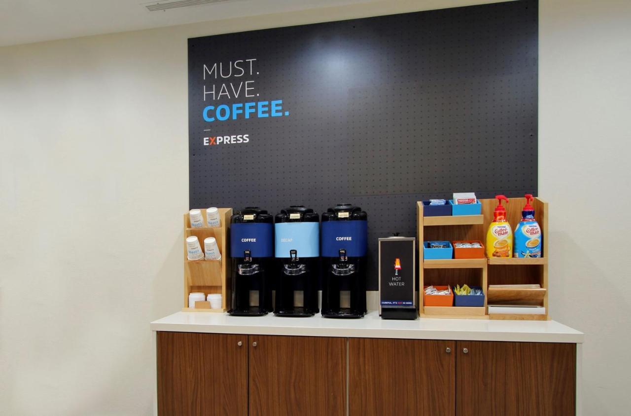 Holiday Inn Express Rawlins By Ihg Exteriör bild